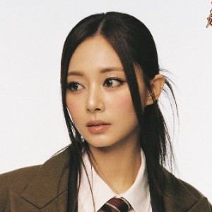 dive in (tzuyu)
