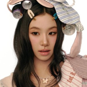 in my room (chaeyoung)