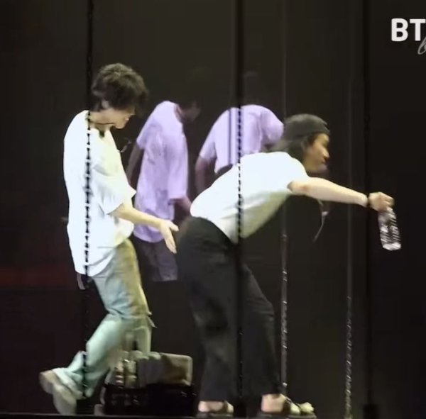 Jimin slap
