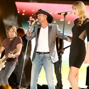 Highway Don’t Care (with Tim McGraw & Keith Urban)