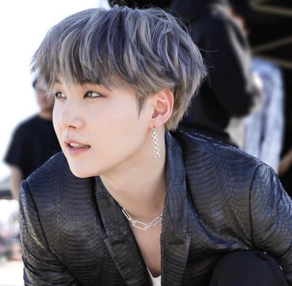 ON mv (grey/black)