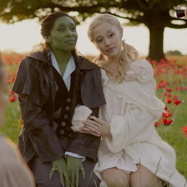 glinda and elphaba