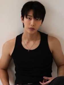 Chanyi - THE MAN BLK