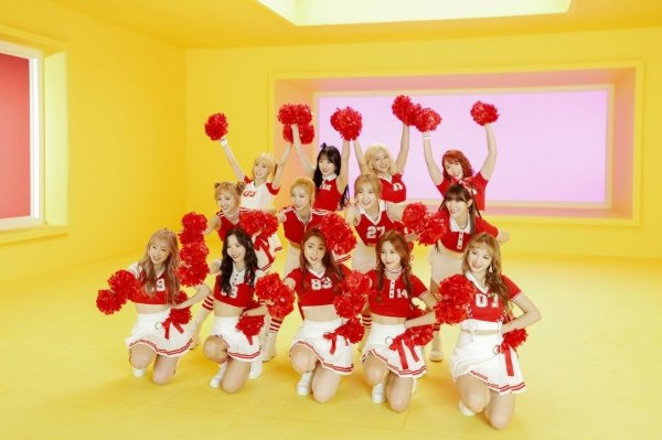 HAPPY by WJSN