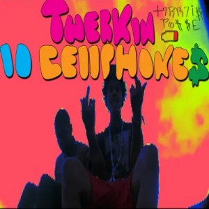 441082-twerkin-10-cellphone