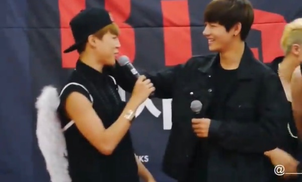 🐯: oh, it’s an angel 🐥: i’m your angel 🐯: that’s right