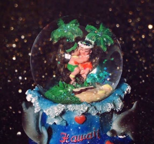 taehyung buying this snow globe for jimin