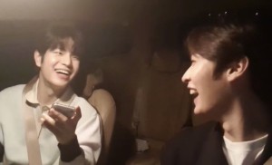 210521 LIVE