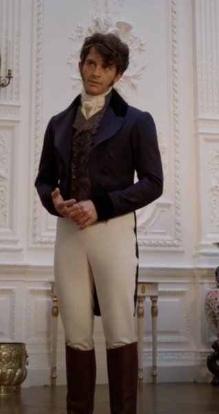 Bring back the white pants!
