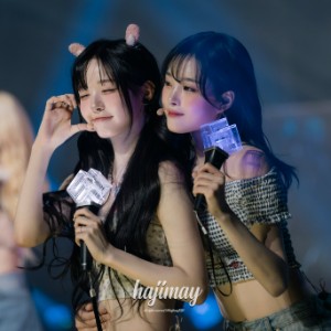 S21 x S24