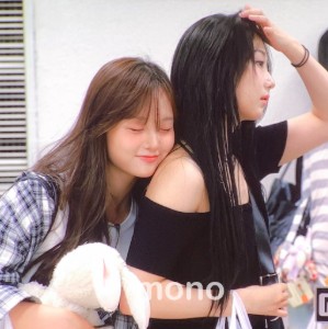 S9 x S23