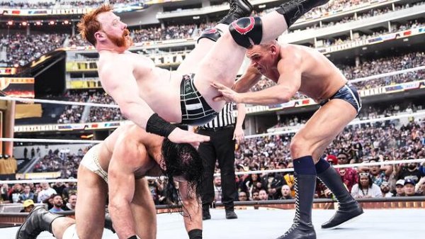 Gunther vs. Drew McIntyre vs. Sheamus (WrestleMania 39 Night 2)