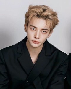 Short Slick Back Blonde Hair