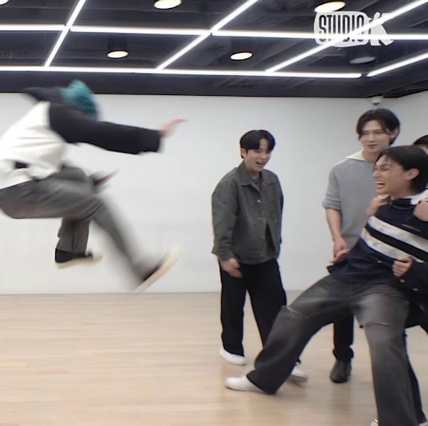 ATEEZ