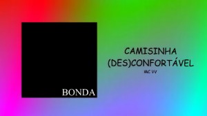 CAMISINHA (DES)CONFORTÁVEL