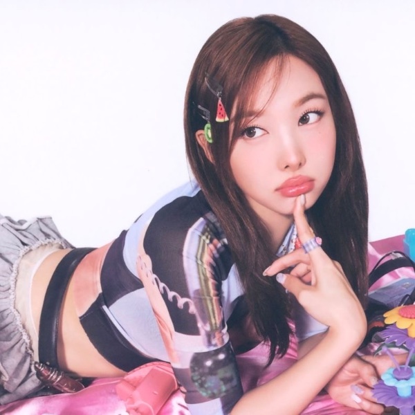 NAYEON