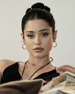 Alexa Demie
