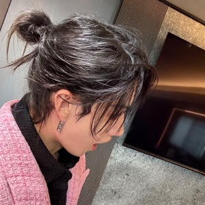 brown w bun