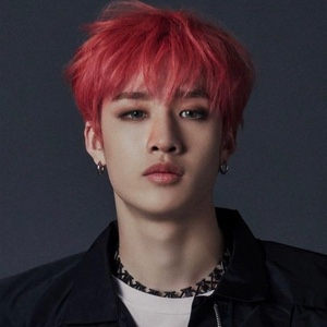short pink red