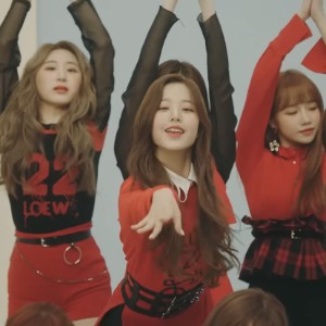 La Vie en Rose by Iz*One