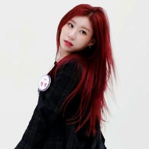 chaeryeong - red hair