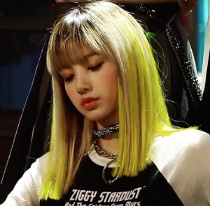 lisa - yellow