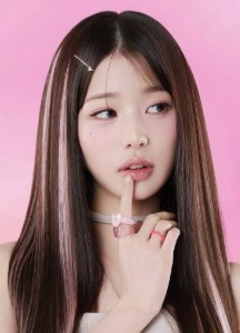 wonyoung - pink strands