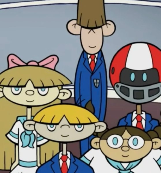 3858