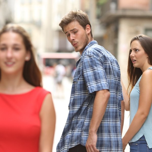 7158