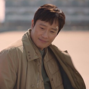 Lee Dong-seok (Our Blues)