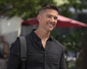 black shirt tim