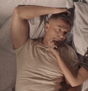 laying-in-bed tim