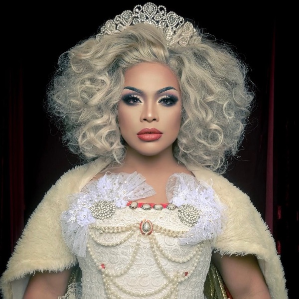 DeeDee Marié Holliday (S2)