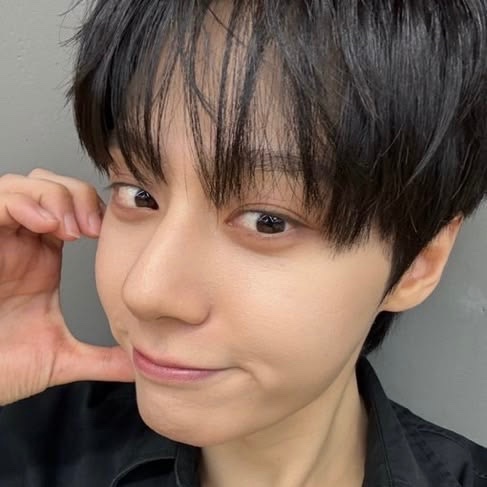 hwanwoong - oneus