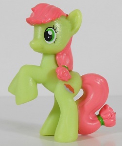 Peachy Sweet blind bag figure