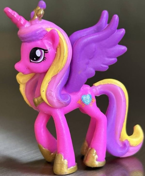 Princess Cadance blind bag figure