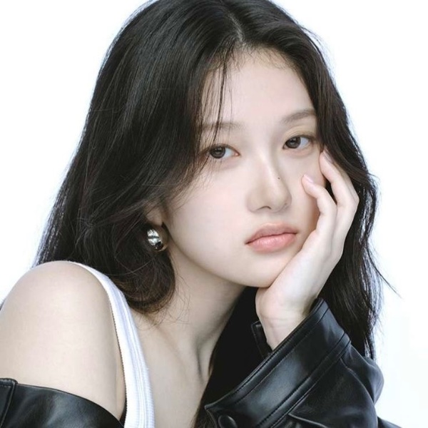 seoyeon (former fromis_9)