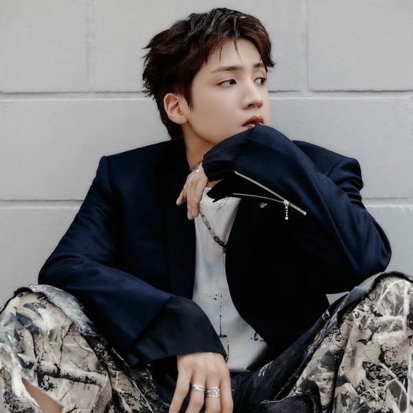 wooseok (pentagon)