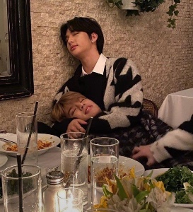 cuddles at the restaurant
