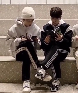 heart shaped seungjin