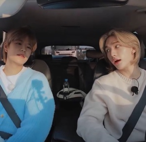 🐶:"i chose hwangseung love"
