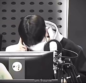 seungmin calling hyunjin his gf