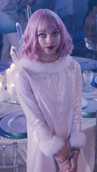 enid s1 snow ball