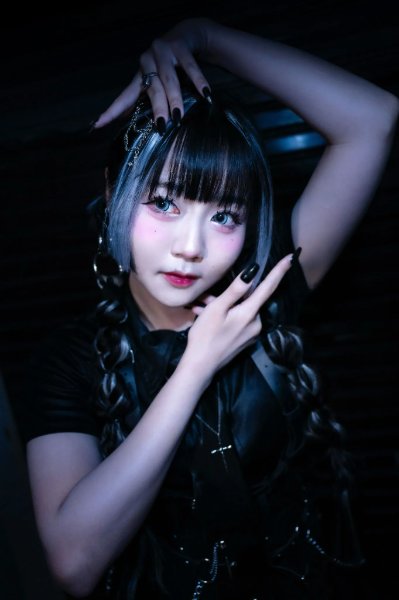Benz AKIRA KURO