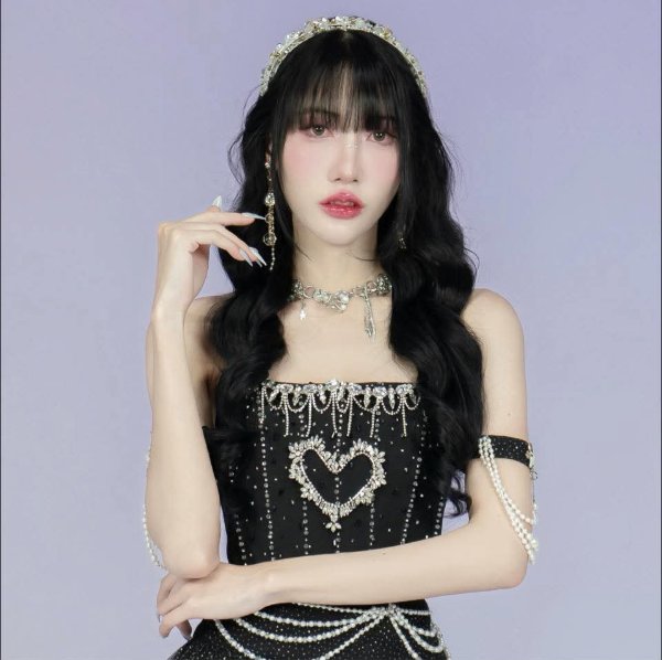 Bevie Wisdom Idol (Ex)