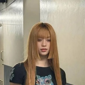 ginger hime cut with bangs