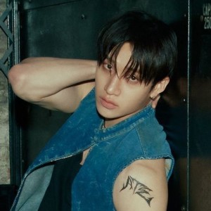 BANG CHAN (STRAY KIDS)