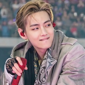 V (BTS)
