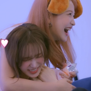 WenRi (Wendy/Yeri)