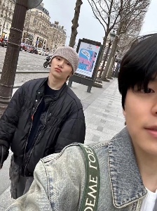 Paris date